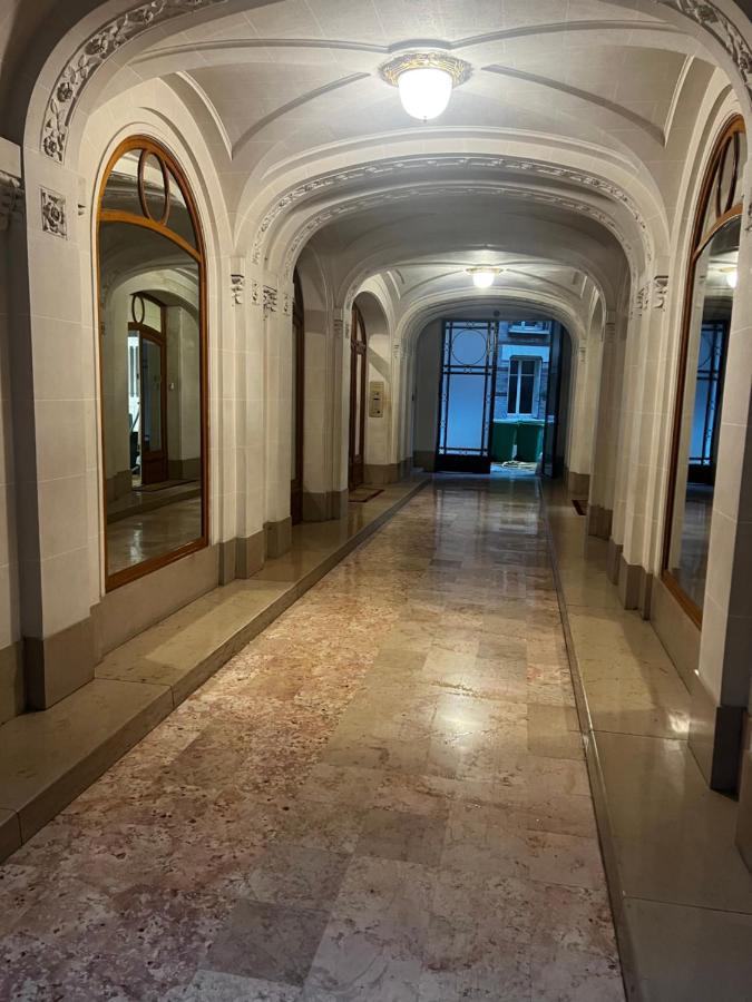 Sous Les Toits De Paris Trocadero Appartement Buitenkant foto